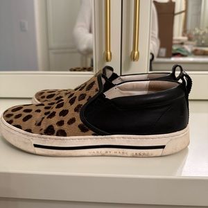 Marc by Marc Jacob size 7 leopard slip on calf hair sneakers